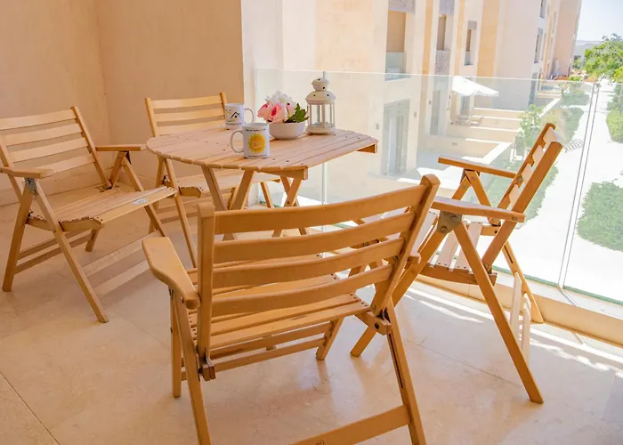 Modern With Large Pool & Access شقة الغردقة